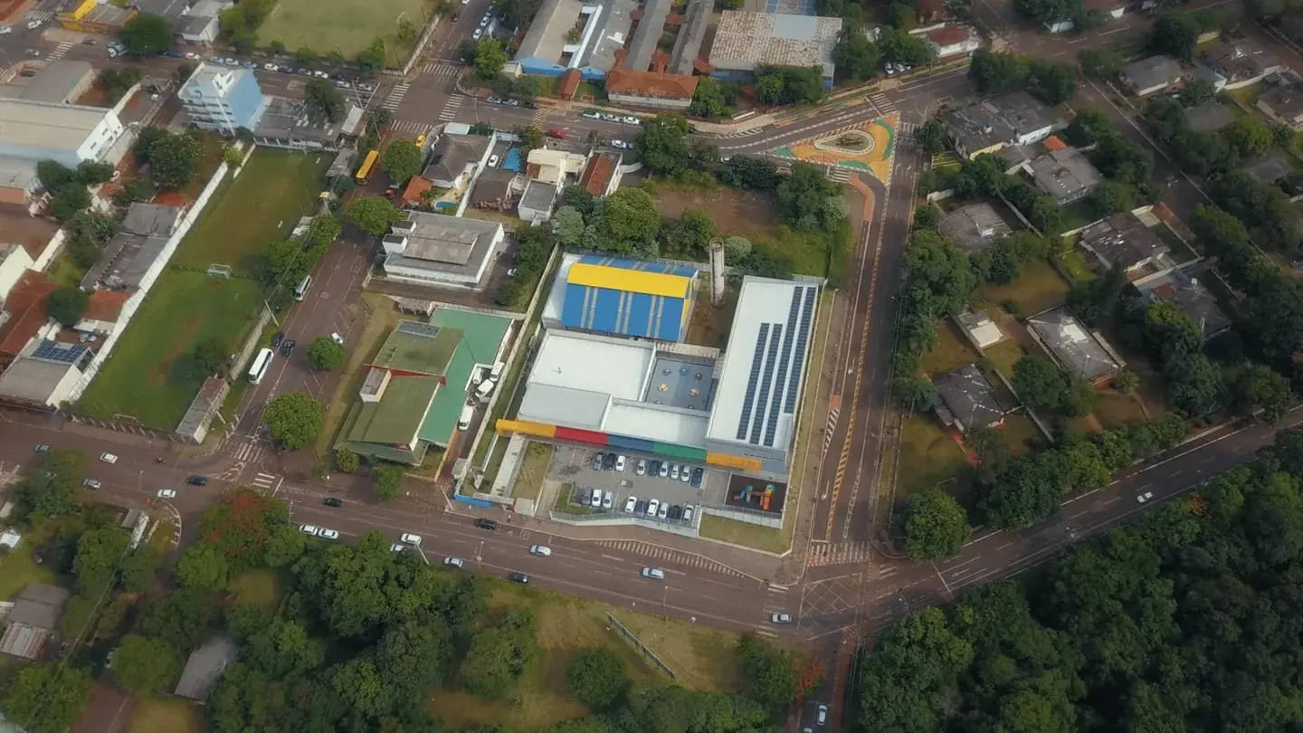 Escola Prof.ª Gladis Maria Tibola — Cascavel/PR, obra executada pela Construtora Guilherme